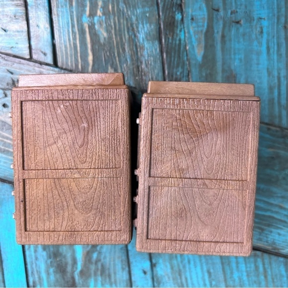 Vintage Plastic Icebox Salt and Pepper Shakers Kitsch Kitchen Decor - Picture 5 of 12